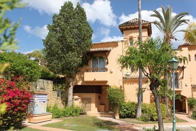 2 Bedrooms - Townhouse - Malaga - For..