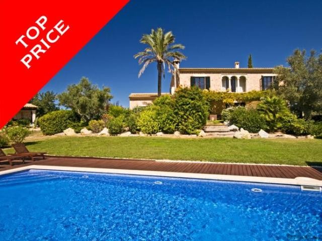 Exclusive country estate outside Santa..