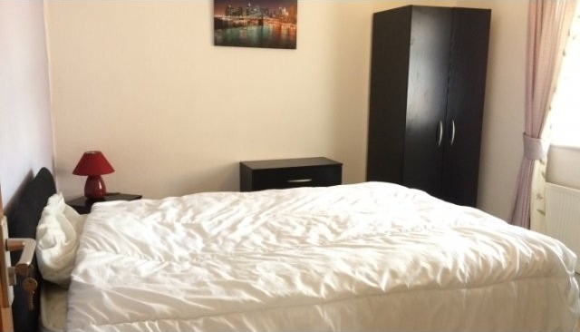 ROOM TO LET IN DAWLEY - ALL BILLS..