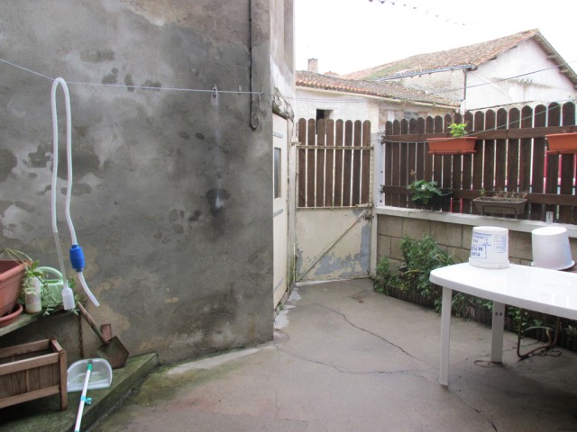 Terraced Town House With Courtyard - 2