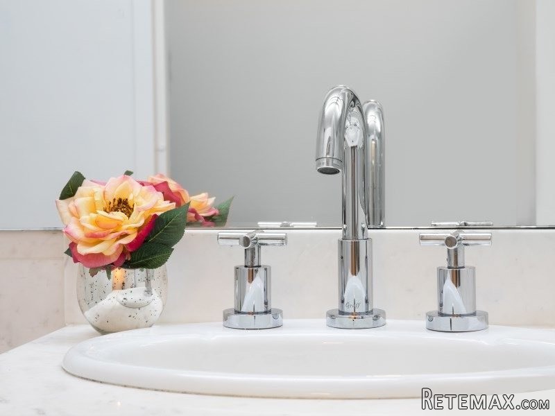 Condo - New York State - For Sale - 2
