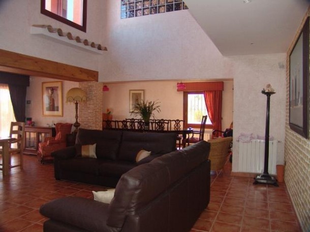4 Bed 3 Bath Finca In Los Pinos* - 2