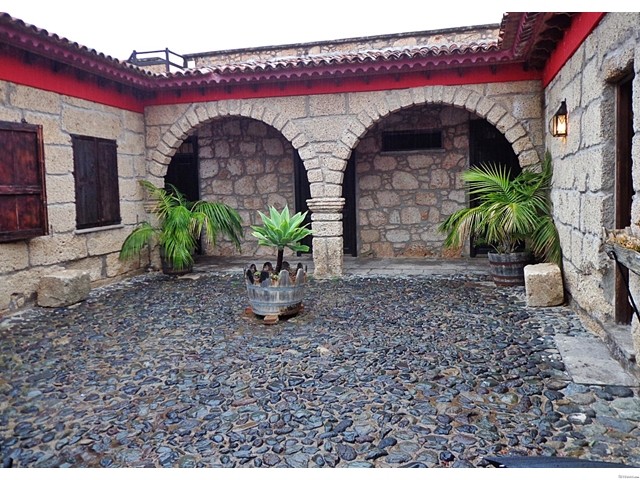 3 Bedrooms - - Las Vegas - For Sale - 2
