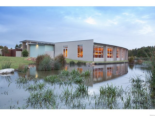 Cardinia Waters Village - PAKENHAM - VIC