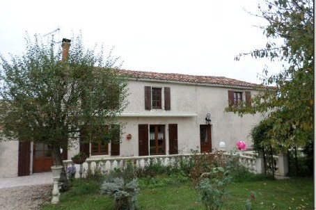 Stone House For Sale St Jean D Angely - 2
