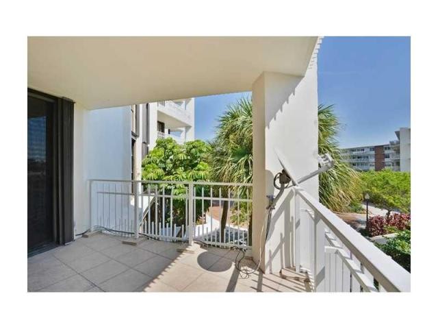 2 bedroom Flat For Sale: 4000 TOWERSIDE.. - 2