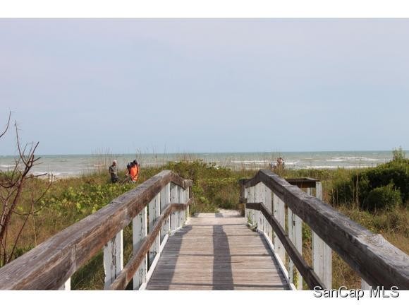 2 bedroom Condominium For Sale:..