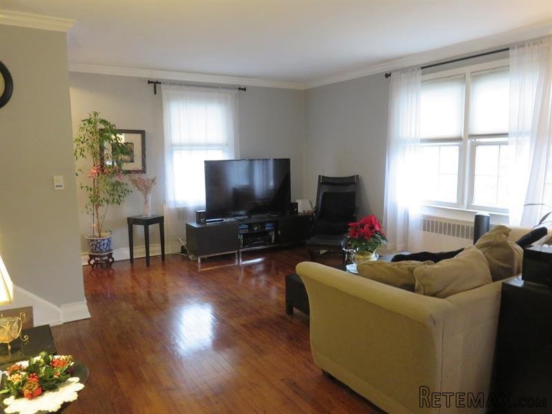 2 bedroom Commercial Property For Sale:.. - 2