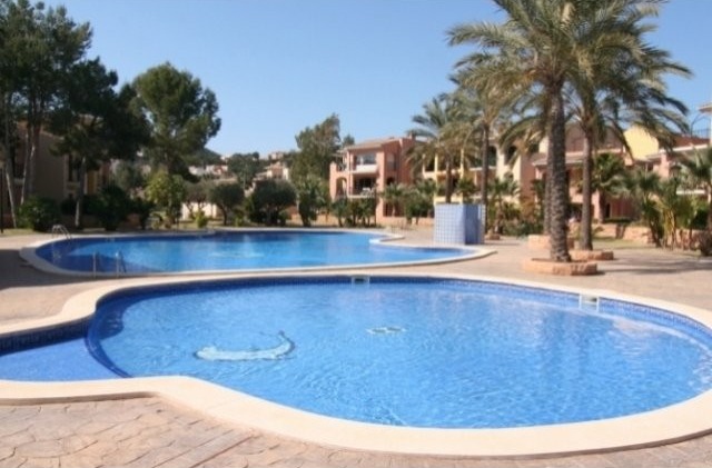 Nice South Orientated Apartment Near..
