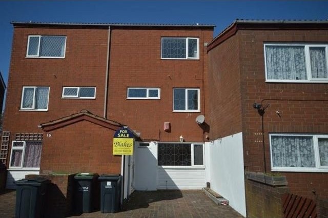 4 bedroom Town House For Sale: Kielder..
