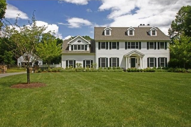 6 bedroom Residence For Sale: South..