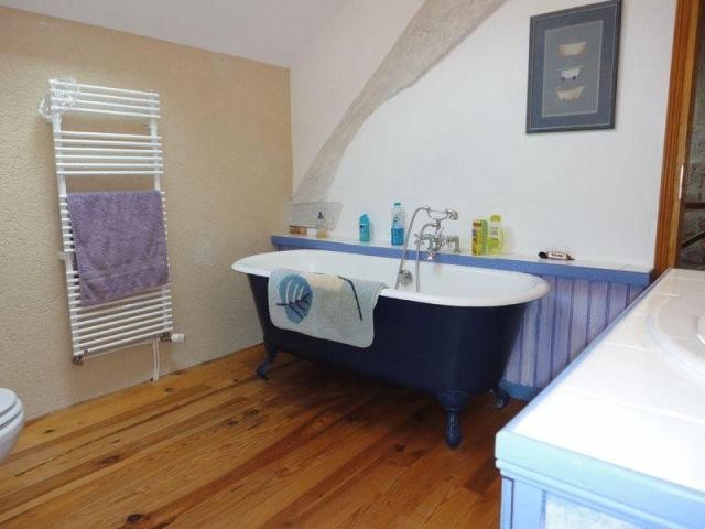 4 Bedroom Manor House For Sale - 2