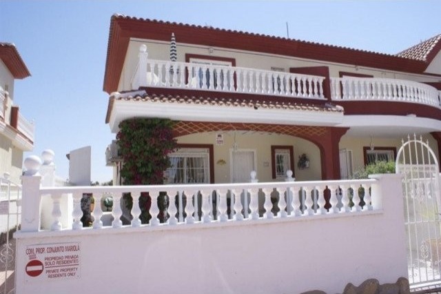 3 Bedrooms - Property - Alicante - For..