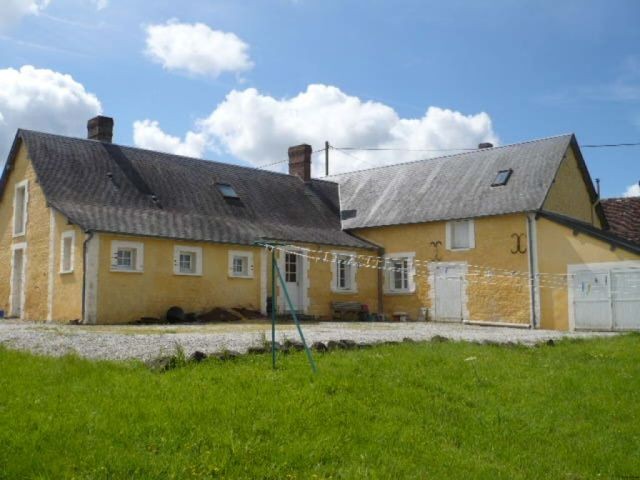House on a 6600m2 Plot with Stunning..