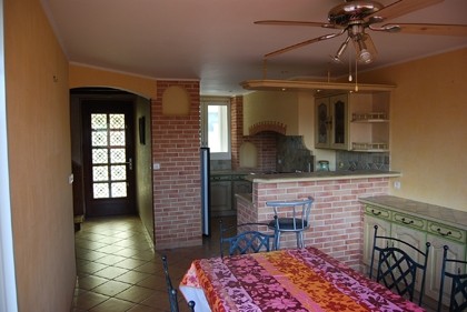 Beautiful 5-bed property - 2