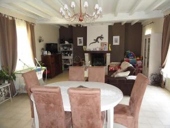 Domme - Set In A Typical Perigourdin.. - 2