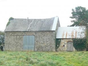 Large Stone Property to Renovate - 2