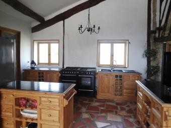 Offering Spacious And Versatile Family.. - 2