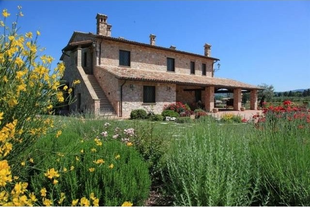 8 bedroom House For Sale: Todi, Umbria..