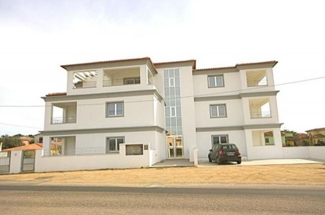 2 Bedrooms - Apartment - For Sale