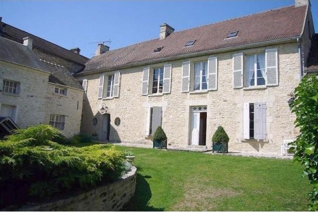 6 bedroom Character For Sale: 60240..
