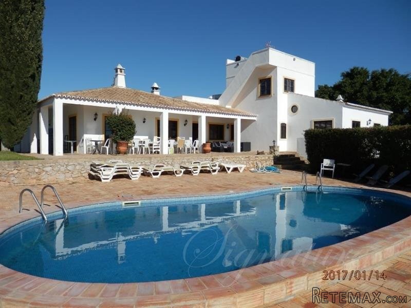7 bedroom Farm For Sale: Santa Estevao..