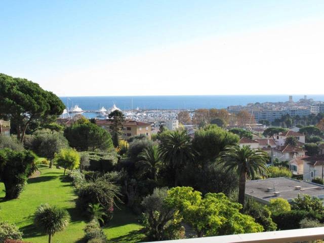 Appartment 2 Rooms 56 m2 for sale - sea..