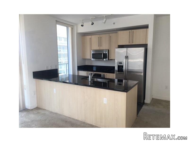 2 bedroom Flat For Sale: 1111 SW 1st.. - 2