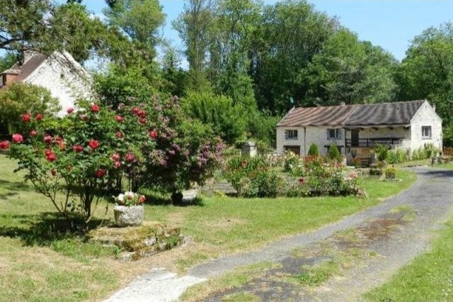 5 bedroom Character For Sale: 02600..