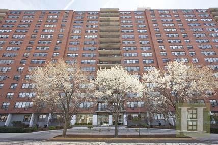1 bedroom Apartment For Sale: 500..