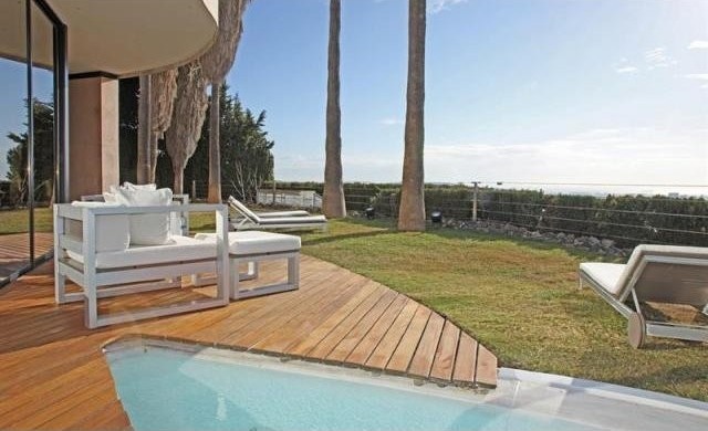 5 bedroom Detached House For Sale:.. - 2