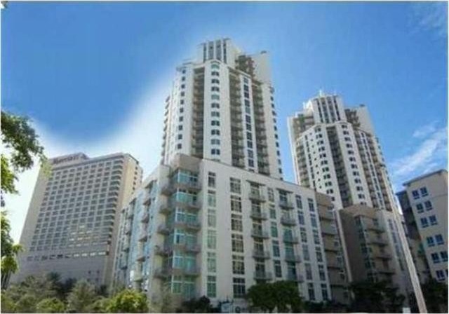 2 bedroom Flat For Sale: 9055 SW 73 CT..