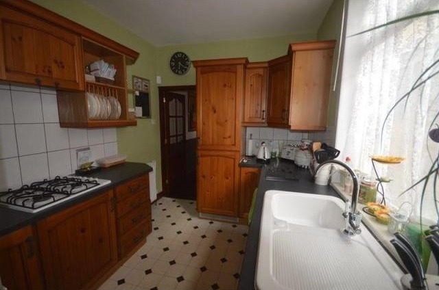 3 bedroom Terraced House For Sale:.. - 2
