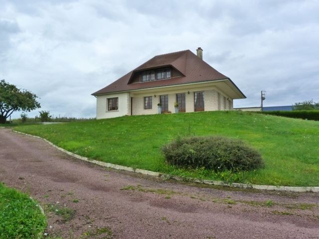 House with STUNNING Countryside Views