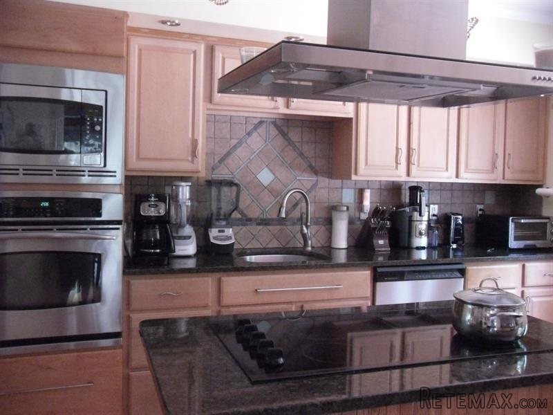 3 bedroom House For Sale: 1 Rodcris.. - 2