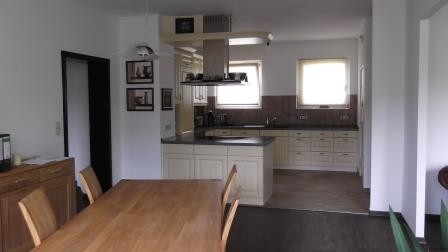 Beautifully Renovated Apartment with..