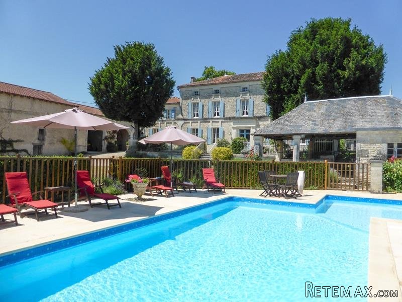 Magnificent Manor House With Income..