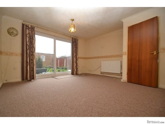 3 bedroom house in Minster On Sea..