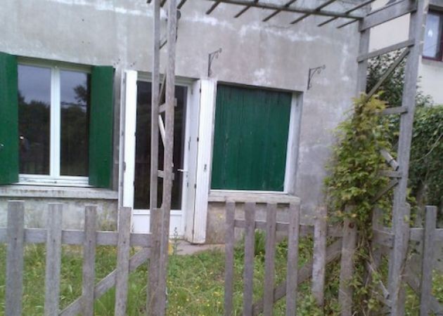 House, Habitable to Improve in Village