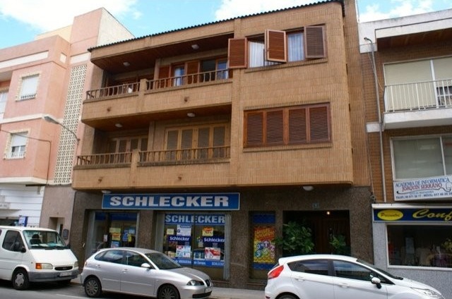 3 bedroom, 2 bathroom Apartment 290m2