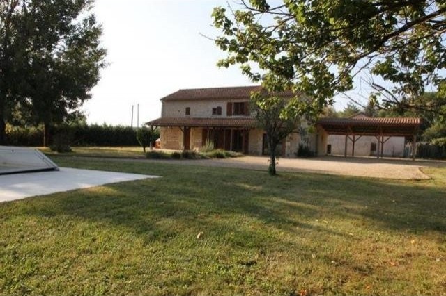 4 bedroom Character For Sale: 86140 15..