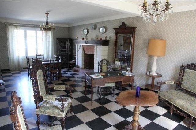 4 bedroom House For Sale: 86380 VIENNE - 2