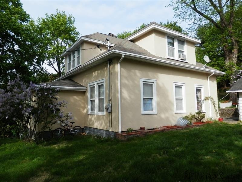 3 bedroom House For Sale: 328..