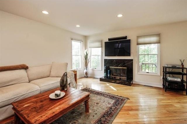 2 bedroom Residence For Sale: Mount.. - 2