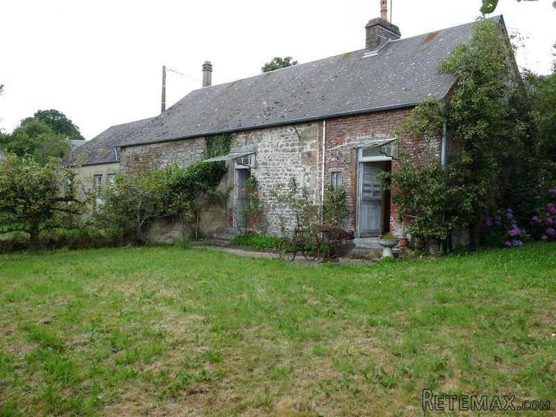 Large Property with 1.3 Hectares