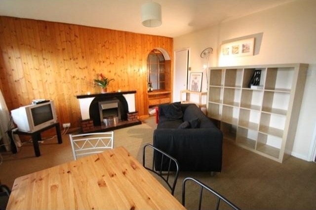 3 bed flat to rent