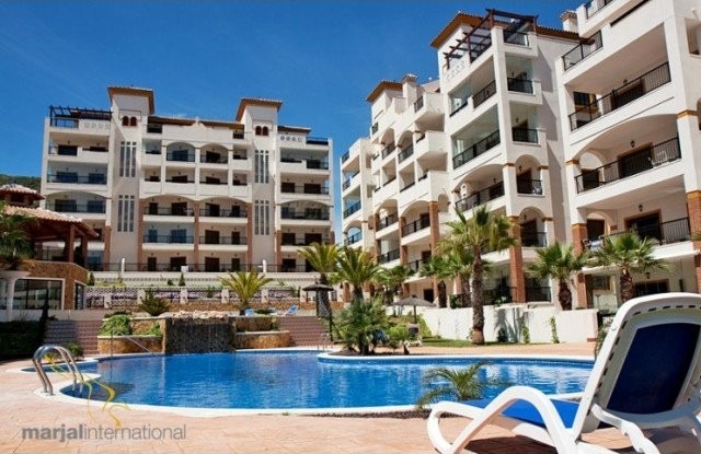 3 Bedrooms - Property - Alicante - For..