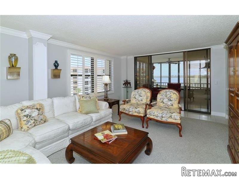 3 bedroom Town House For Sale: 8735.. - 2