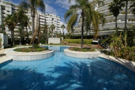3 bedroom Apartment For Sale: Marbella - 2