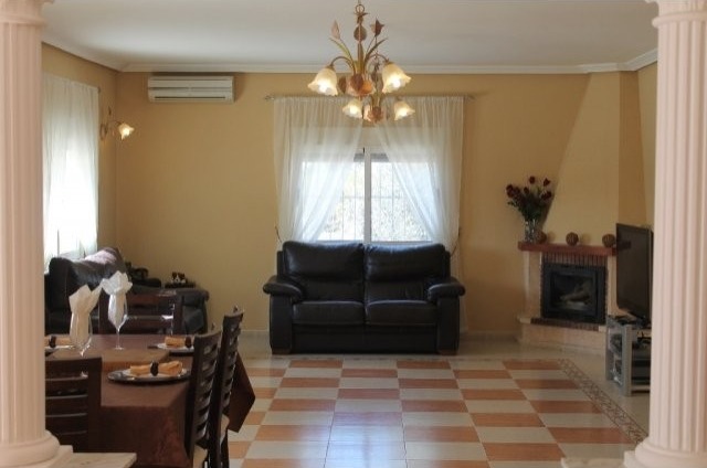 3 Bed Detached Villa with Private Pool - 2